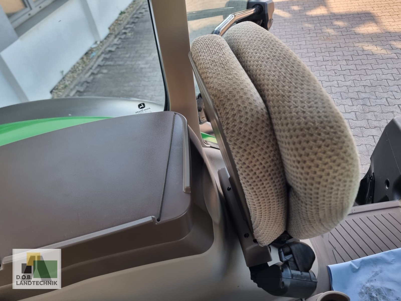 Traktor des Typs John Deere 6R110 6R 110 Garantieverlängerung, Gebrauchtmaschine in Regensburg (Bild 15)