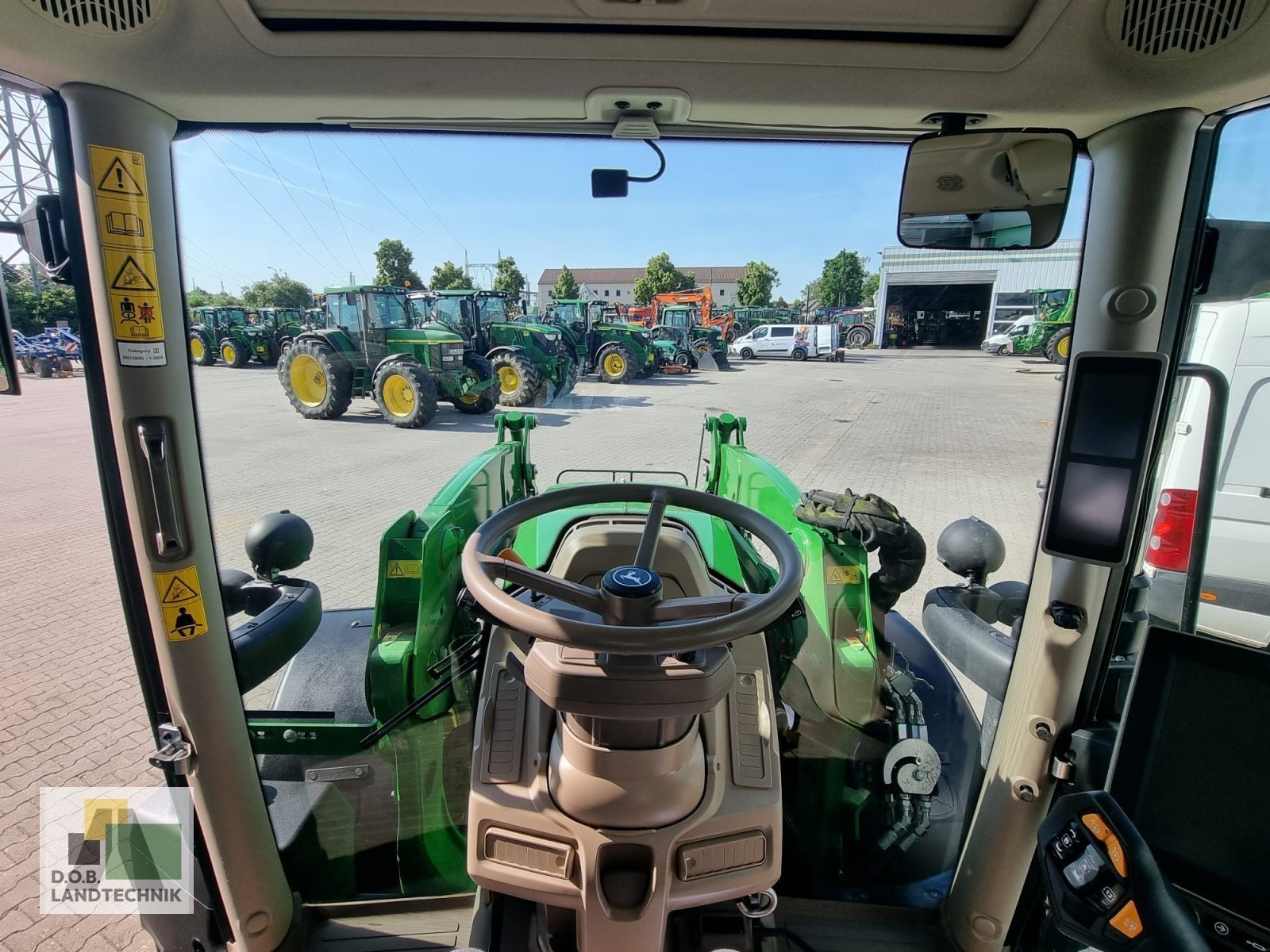 Traktor des Typs John Deere 6R110 6R 110 Garantieverlängerung, Gebrauchtmaschine in Regensburg (Bild 19)