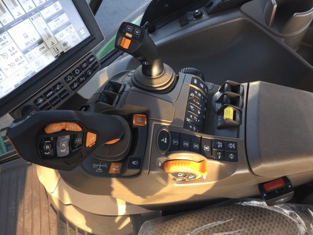 Traktor of the type John Deere 6R110, Gebrauchtmaschine in azerailles (Picture 11)