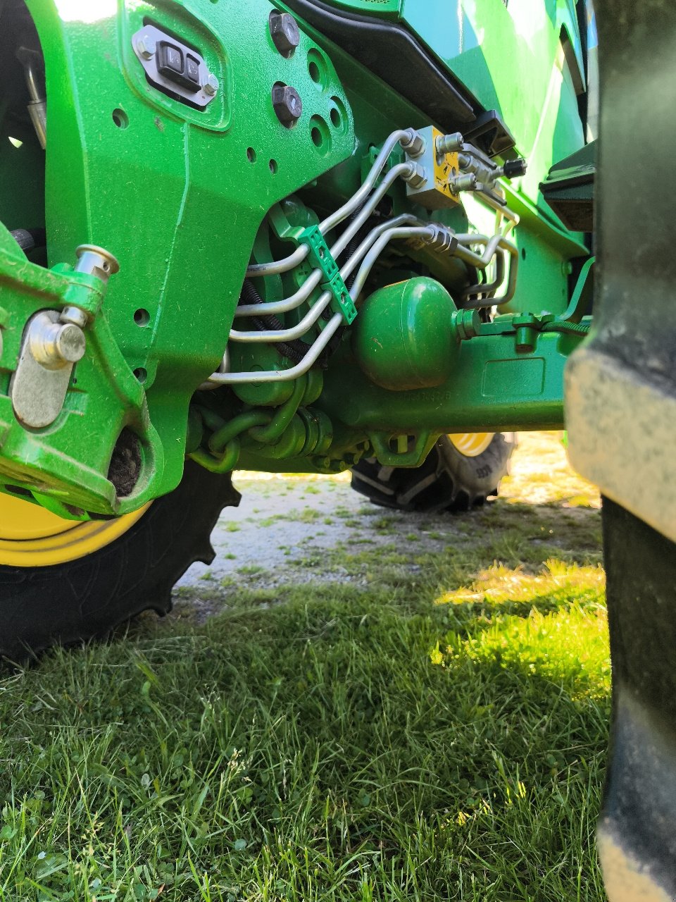 Traktor типа John Deere 6R120, Gebrauchtmaschine в LACAPELLE-MARIVAL (Фотография 8)