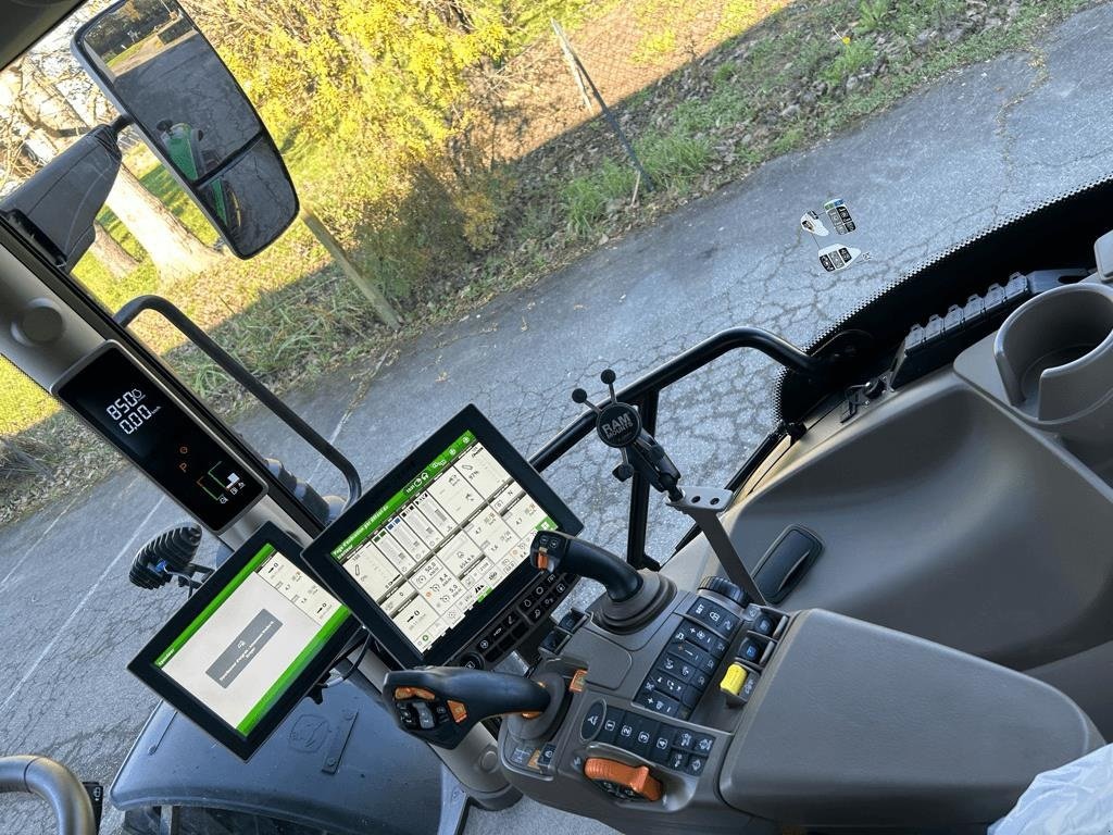 Traktor des Typs John Deere 6R130 Den nyeste 6R model!!! StarFire 6000 antenne. Sektionskontrol. GPS. AutoTrac. CommandArm. Frontlift., Gebrauchtmaschine in Kolding (Bild 13)