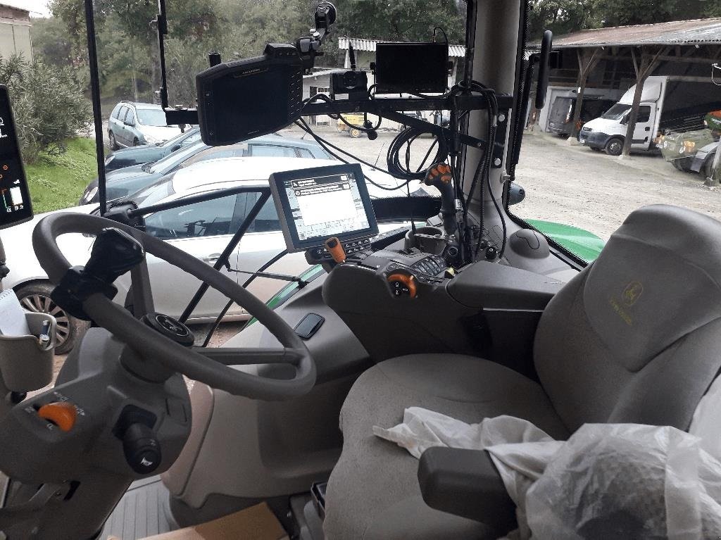 Traktor типа John Deere 6R130 SOLGT!!! To mere på lager!!! Den nyeste 6R model!!! StarFire 6000 antenne. GPS. AutoTrac. Frontlift., Gebrauchtmaschine в Kolding (Фотография 10)