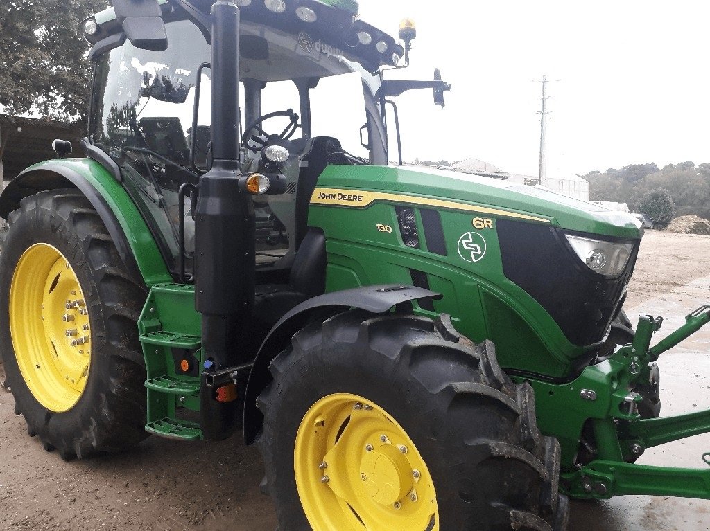 Traktor типа John Deere 6R130 SOLGT!!! To mere på lager!!! Den nyeste 6R model!!! StarFire 6000 antenne. GPS. AutoTrac. Frontlift., Gebrauchtmaschine в Kolding (Фотография 2)
