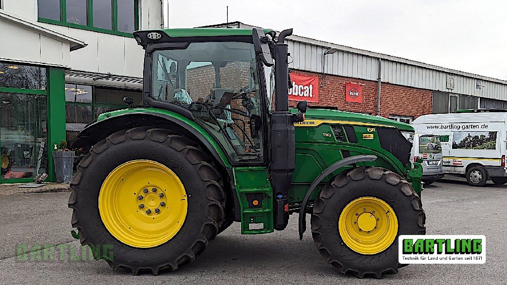 Traktor типа John Deere 6R130, Neumaschine в Versmold (Фотография 3)