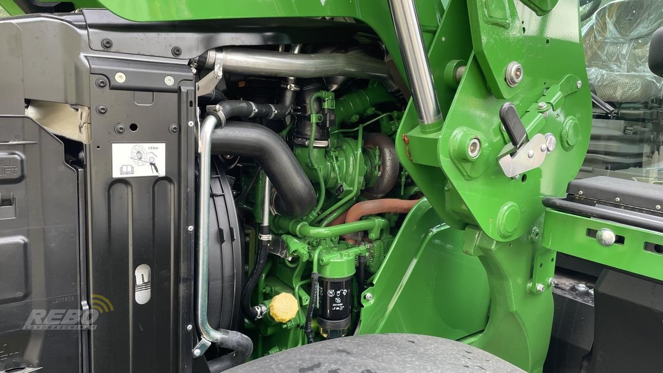 Traktor des Typs John Deere 6R140, Neumaschine in Aurich (Bild 26)