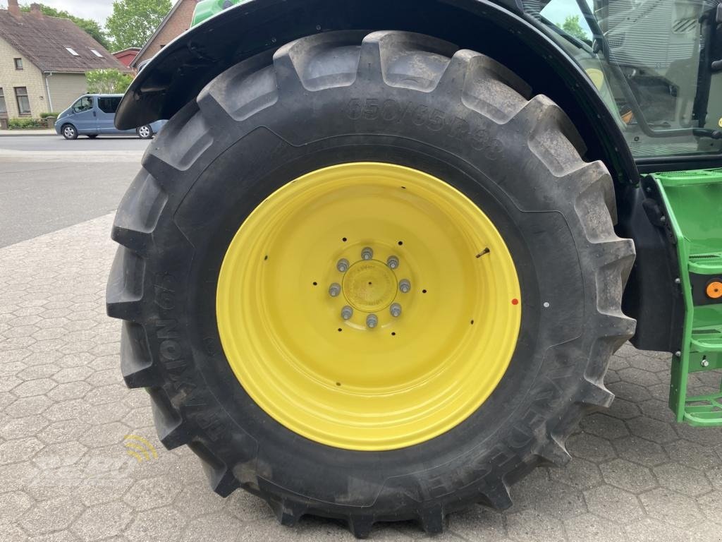 Traktor des Typs John Deere 6R140, Neumaschine in Albersdorf (Bild 9)