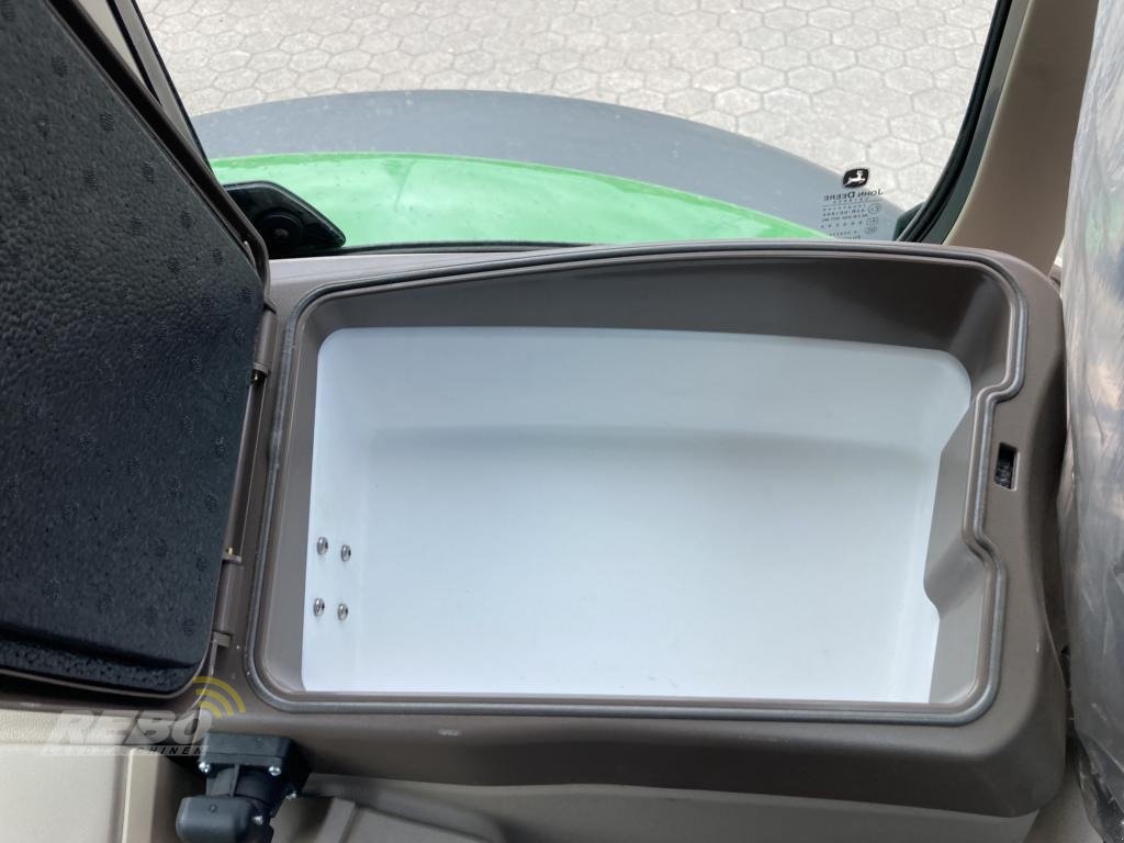 Traktor des Typs John Deere 6R140, Neumaschine in Albersdorf (Bild 23)