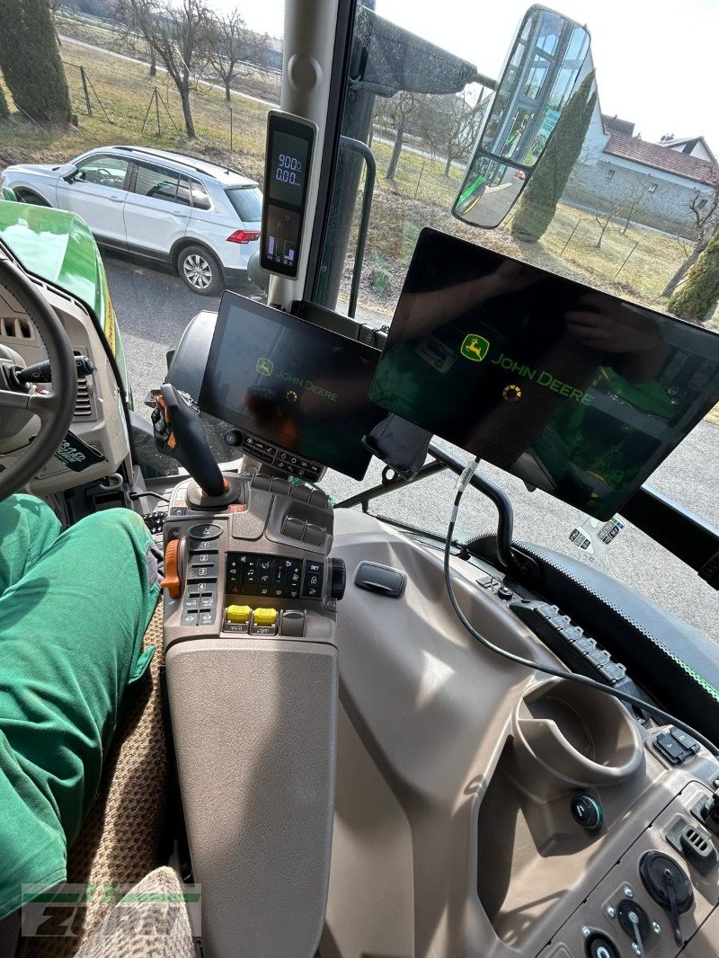 Traktor des Typs John Deere 6R150 / 6R 150, Gebrauchtmaschine in Giebelstadt-Euerhausen (Bild 11)