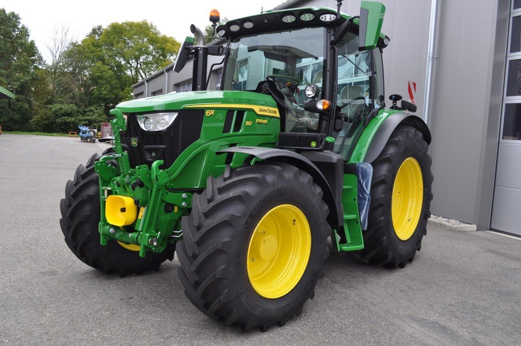 Traktor des Typs John Deere 6R150, Neumaschine in Grolley (Bild 2)