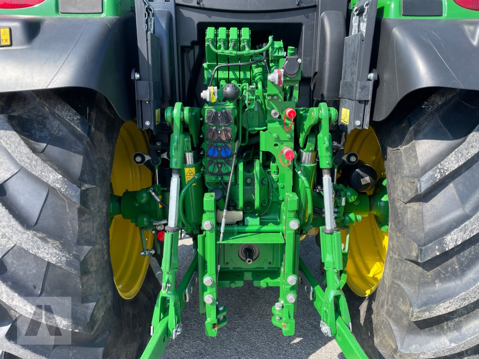 Traktor του τύπου John Deere 6R150, Gebrauchtmaschine σε Eggenfelden (Φωτογραφία 18)