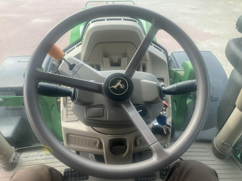 Traktor des Typs John Deere 6R150, Neumaschine in Albersdorf (Bild 15)