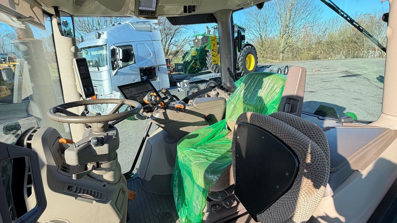 Traktor za tip John Deere 6R155 KUN 1100 TIMER, COMMANDPRO OG GEN5 SKÆRM!, Gebrauchtmaschine u Nørager (Slika 15)