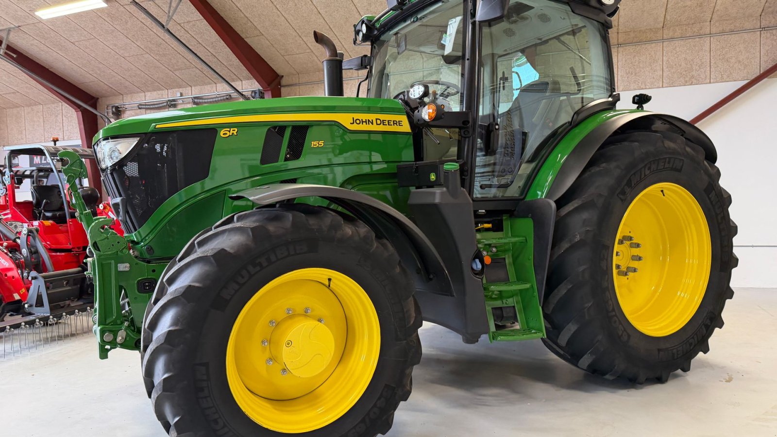 Traktor of the type John Deere 6R155 KUN 1100 TIMER, COMMANDPRO OG GEN5 SKÆRM!, Gebrauchtmaschine in Nørager (Picture 2)