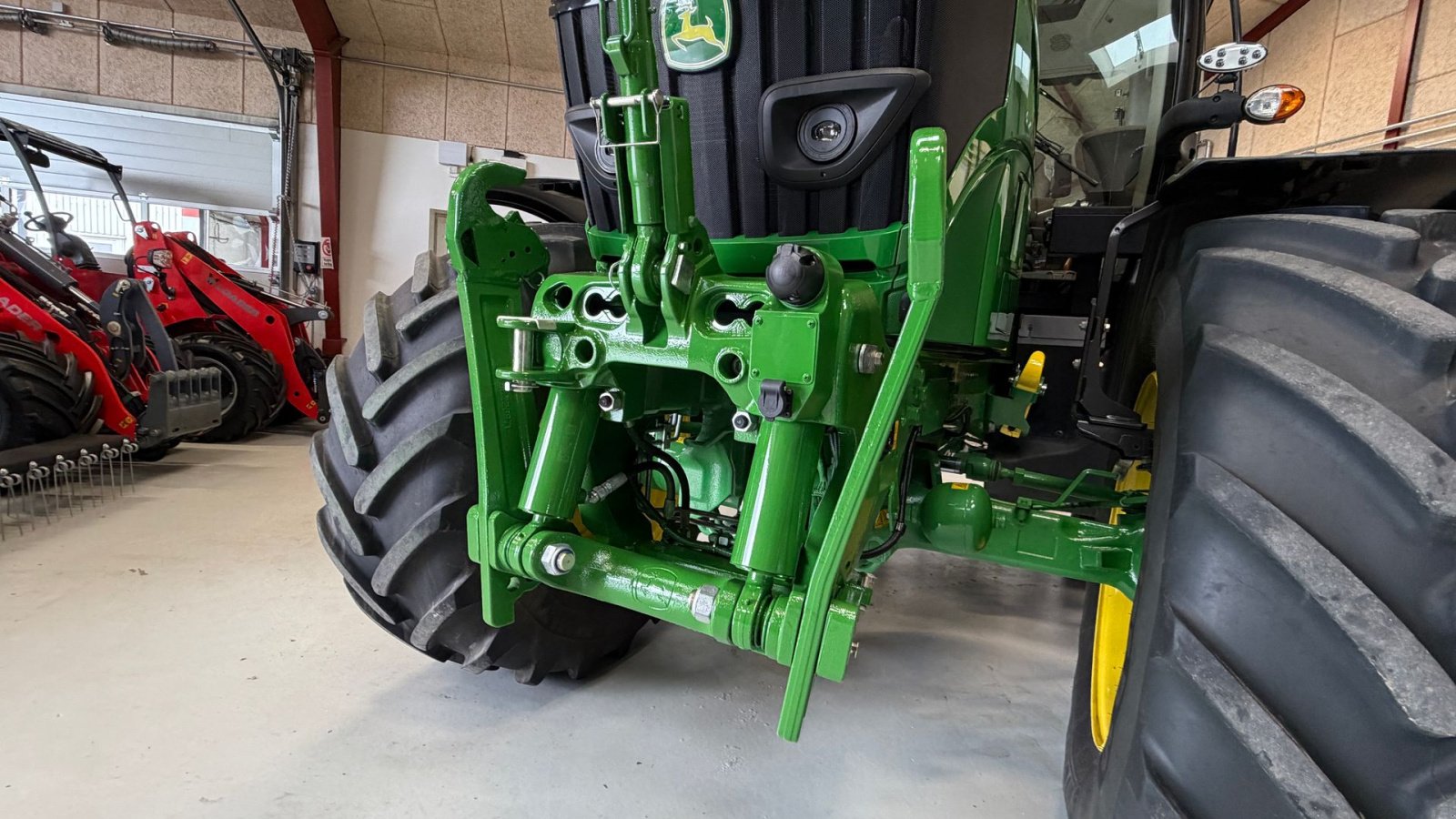 Traktor of the type John Deere 6R155 KUN 1100 TIMER, COMMANDPRO OG GEN5 SKÆRM!, Gebrauchtmaschine in Nørager (Picture 13)