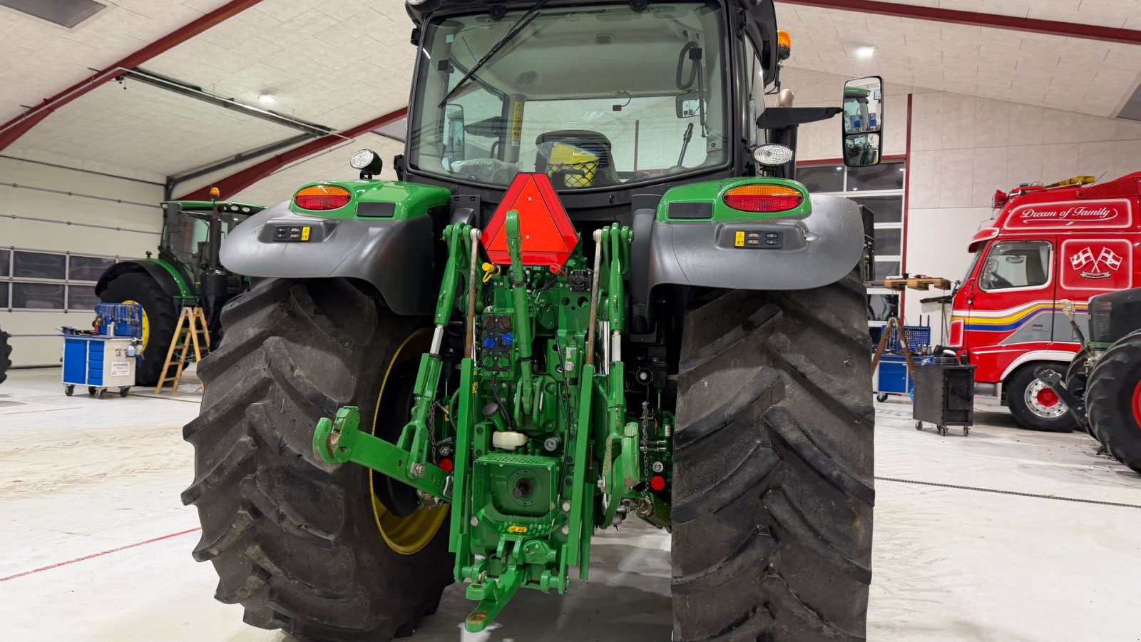 Traktor of the type John Deere 6R155 KUN 1200 TIMER OG GEN5 SKÆRM!, Gebrauchtmaschine in Nørager (Picture 15)