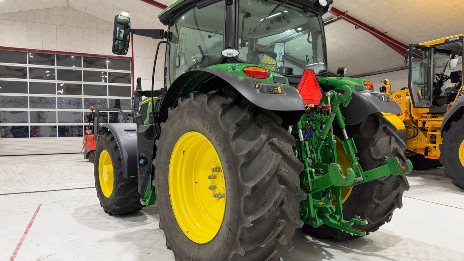 Traktor of the type John Deere 6R155 KUN 1200 TIMER OG GEN5 SKÆRM!, Gebrauchtmaschine in Nørager (Picture 7)