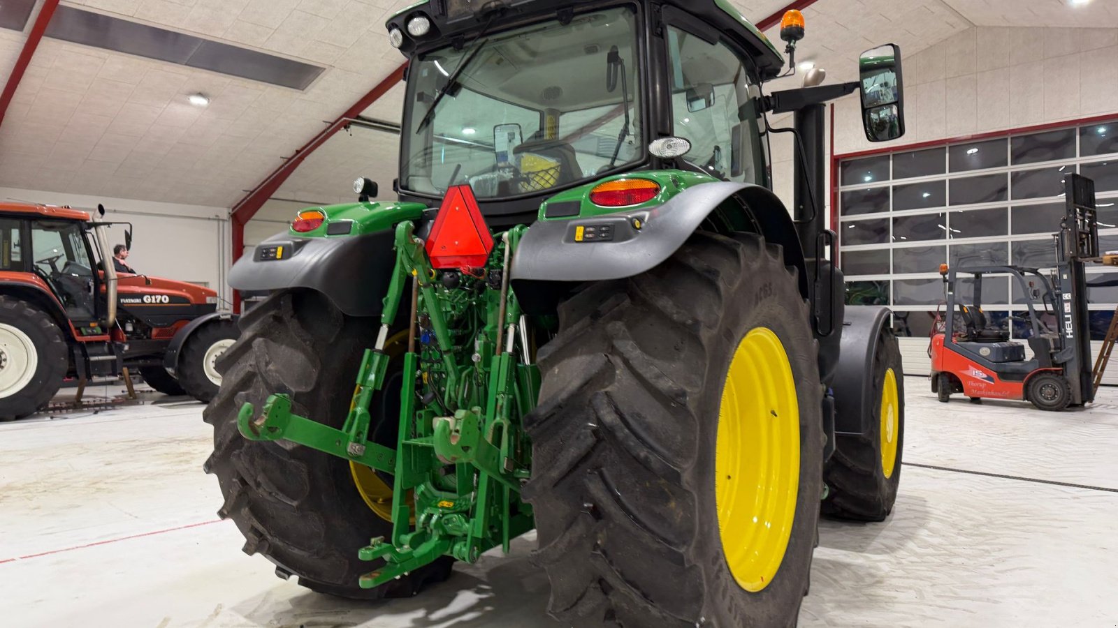 Traktor of the type John Deere 6R155 KUN 1200 TIMER OG GEN5 SKÆRM!, Gebrauchtmaschine in Nørager (Picture 14)