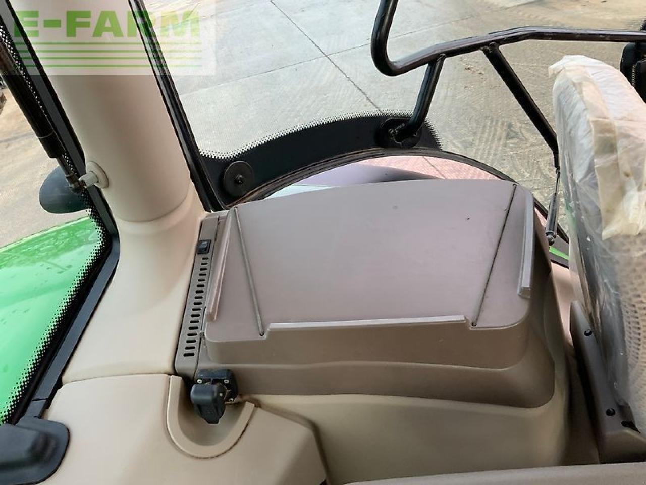 Traktor typu John Deere 6r155 tractor, Gebrauchtmaschine v SHAFTESBURY (Obrázok 20)