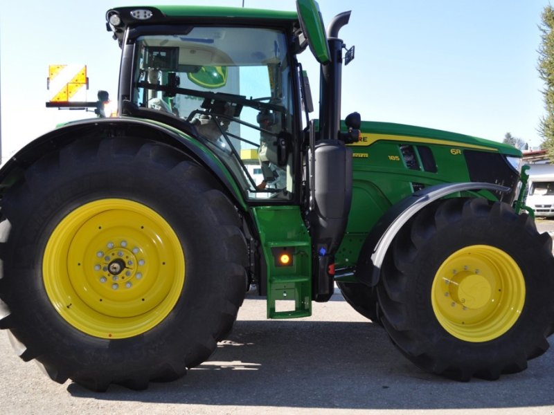 Traktor des Typs John Deere 6R155, Vorführmaschine in Grolley (Bild 1)
