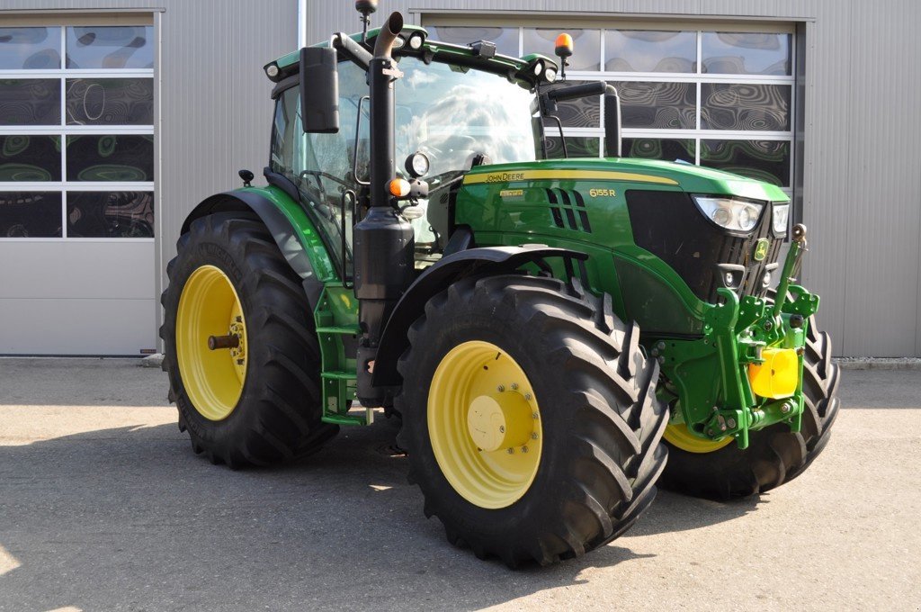 Traktor des Typs John Deere 6R155, Gebrauchtmaschine in Grolley (Bild 1)