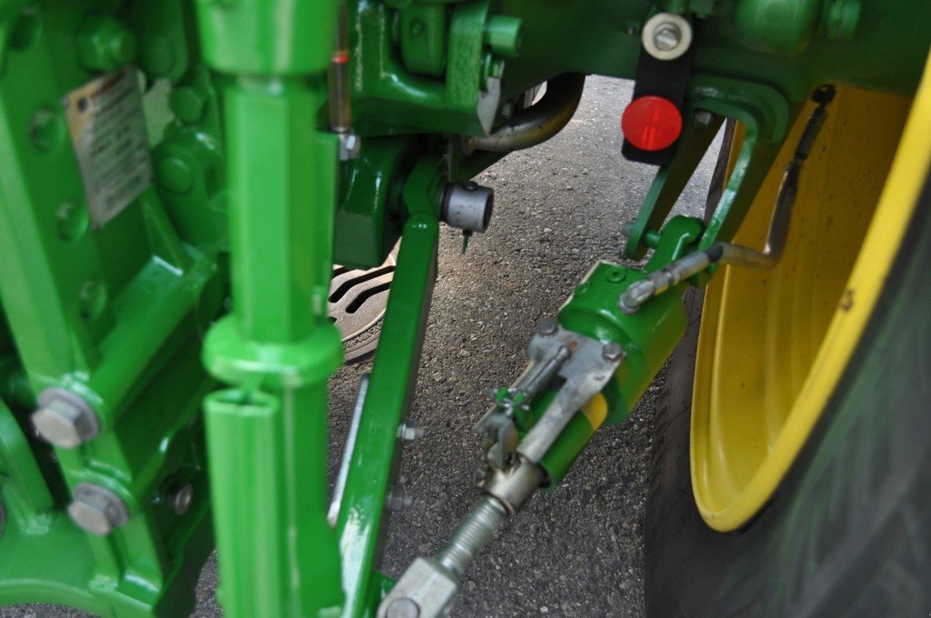 Traktor des Typs John Deere 6R155, Gebrauchtmaschine in Grolley (Bild 4)