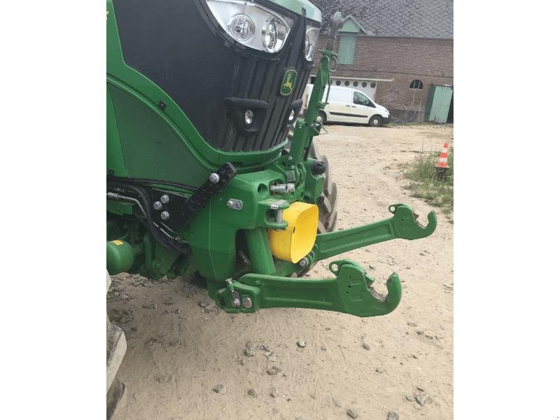 Traktor des Typs John Deere 6R165, Gebrauchtmaschine in Wargnies Le Grand (Bild 5)