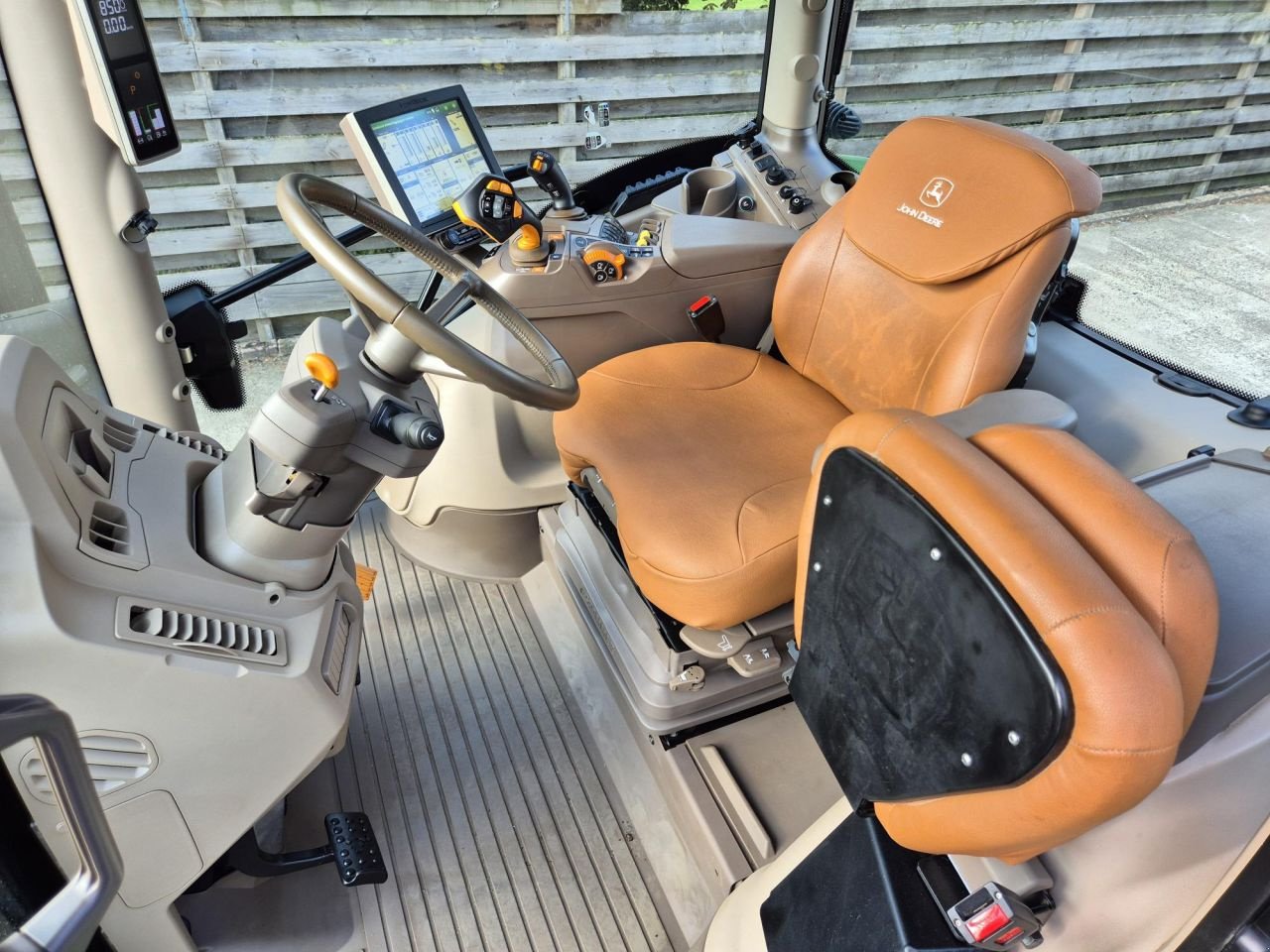 Traktor типа John Deere 6R165, Gebrauchtmaschine в Schijf (Фотография 7)