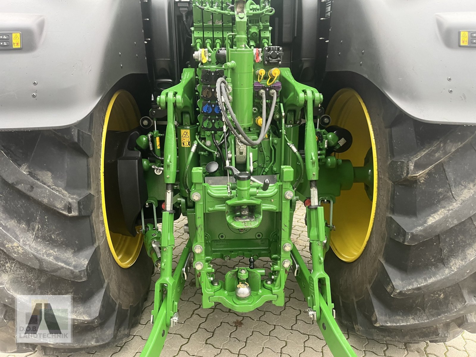 Traktor des Typs John Deere 6R175 6R 175 6175R, Gebrauchtmaschine in Langweid am Lech (Bild 4)