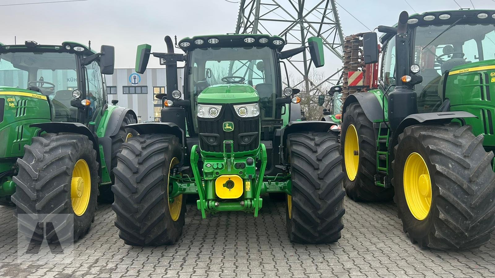 Traktor des Typs John Deere 6R185 6 R185, Gebrauchtmaschine in Regensburg (Bild 3)