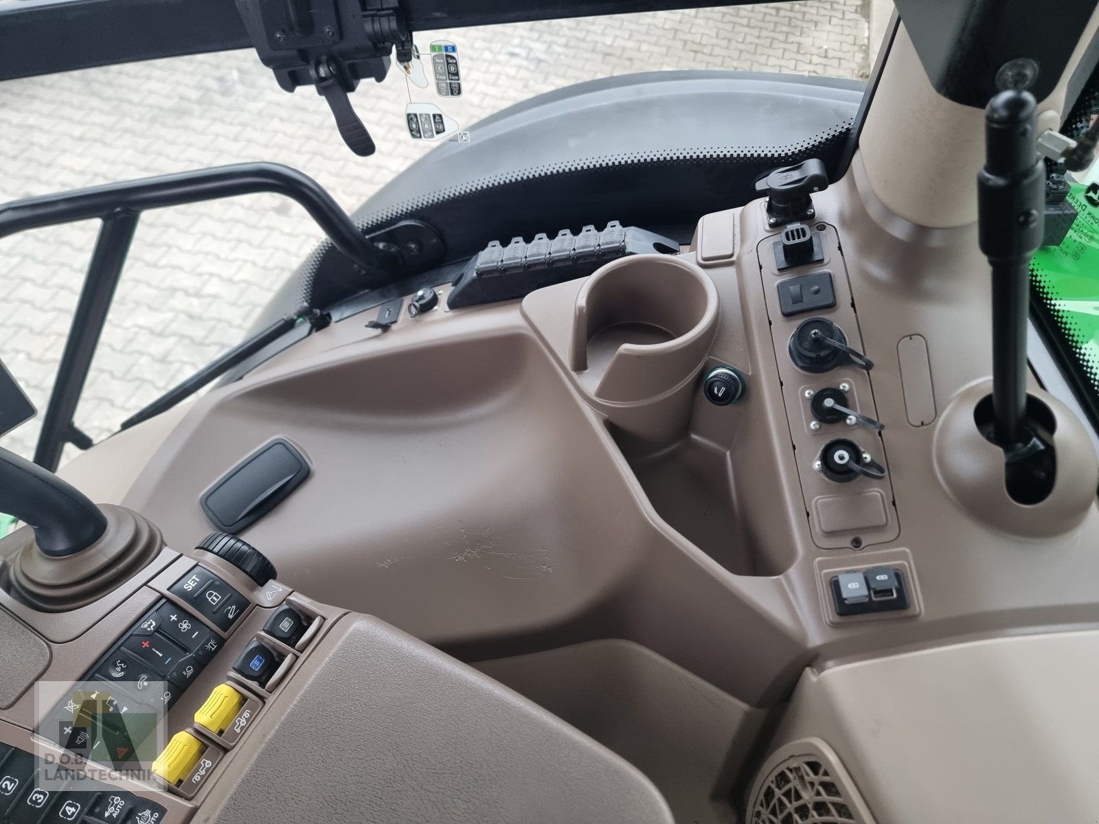 Traktor des Typs John Deere 6R185 6R 185 Garantieverlängerung bis 2026 + Reifendruckregelanlage, Gebrauchtmaschine in Regensburg (Bild 21)