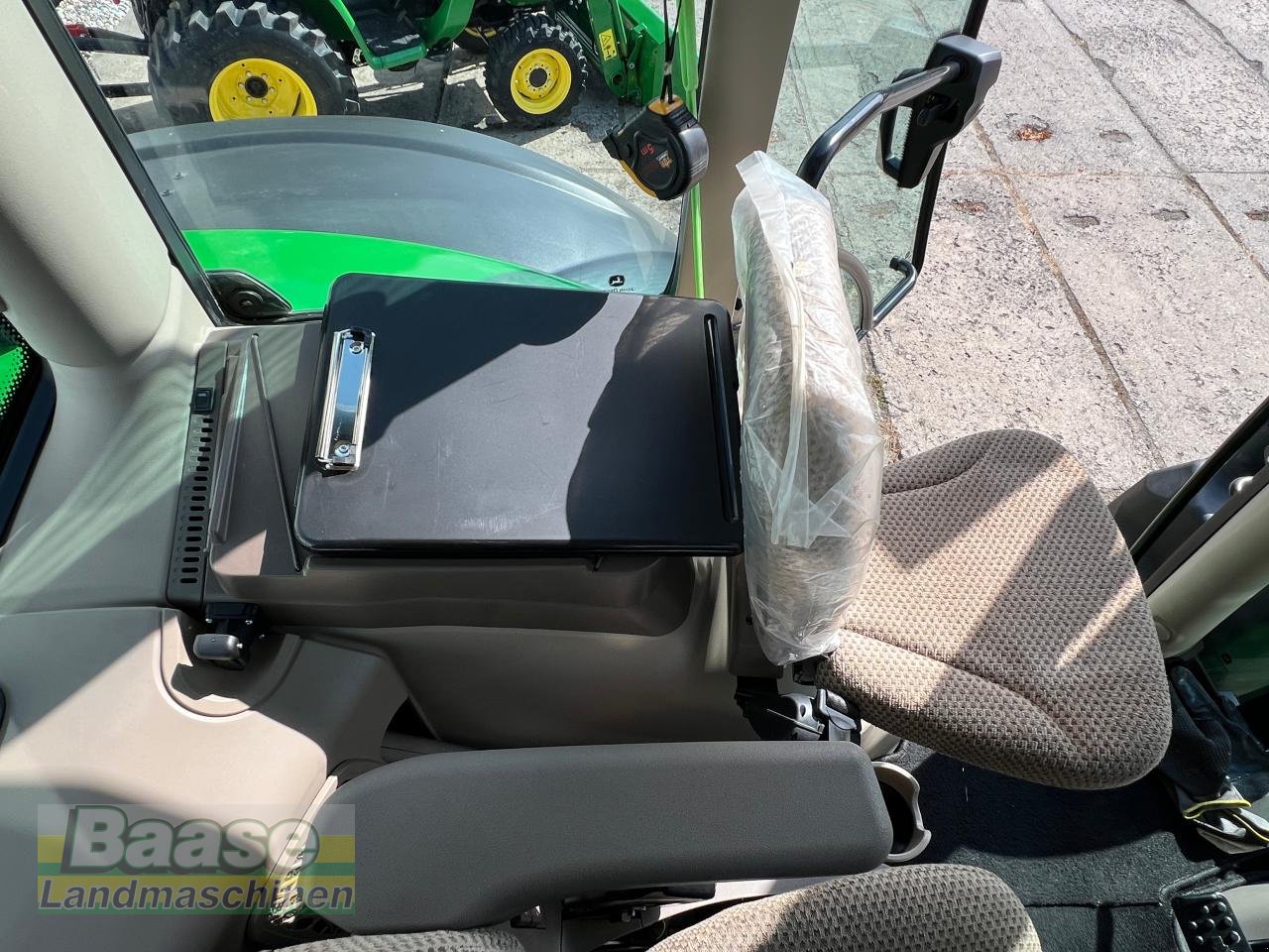 Traktor типа John Deere 6R185 Gen. 5 mit Frontzapfwelle, Gebrauchtmaschine в Holthof (Фотография 13)