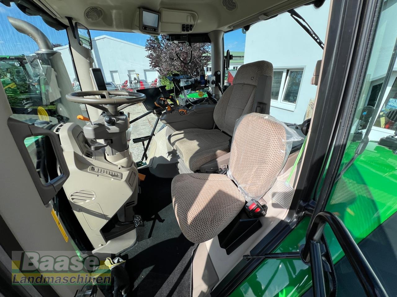 Traktor типа John Deere 6R185 Gen. 5 mit Frontzapfwelle, Gebrauchtmaschine в Holthof (Фотография 15)