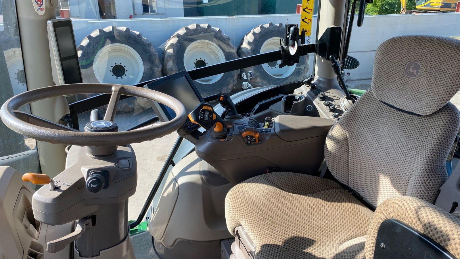 Traktor typu John Deere 6R185 Ny 6R MODEL. Front PTO. GPS StarFire 6000., Gebrauchtmaschine v Kolding (Obrázek 10)