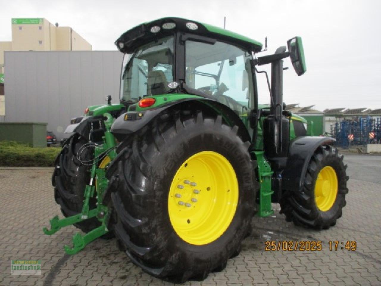 Traktor des Typs John Deere 6R185 Power Gard, Neumaschine in Büren (Bild 5)