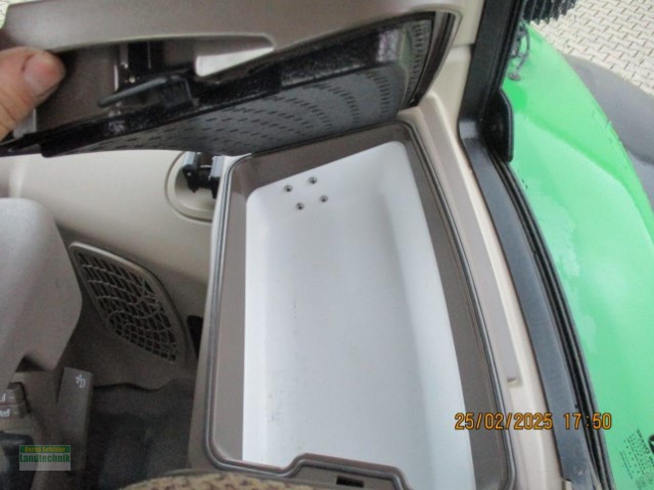 Traktor des Typs John Deere 6R185 Power Gard, Neumaschine in Büren (Bild 13)