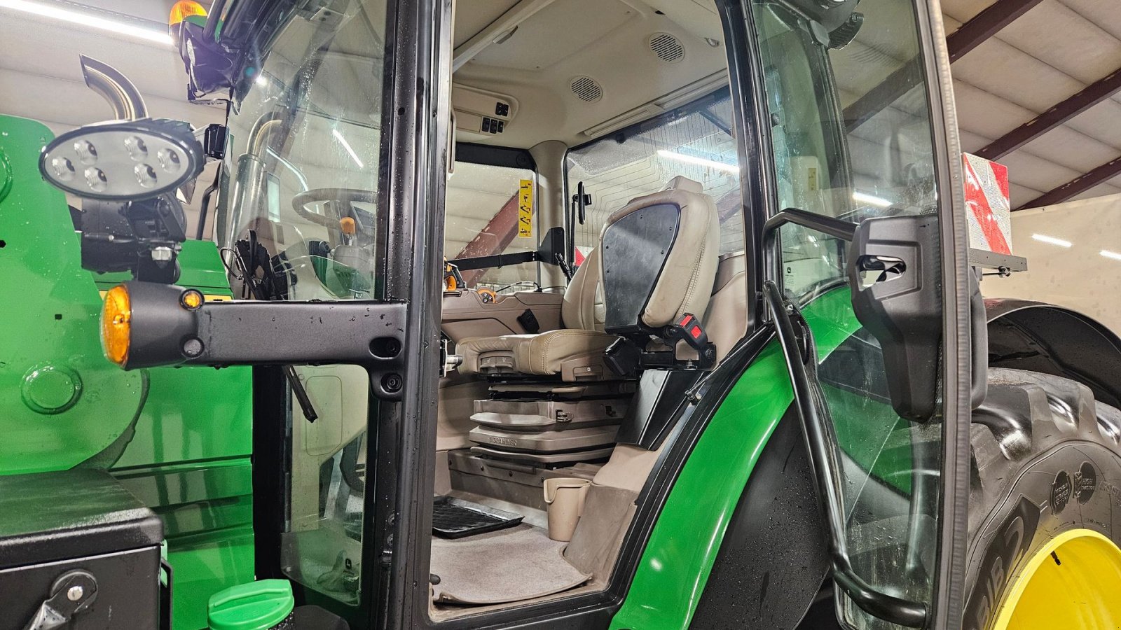 Traktor des Typs John Deere 6R185 Ultimate, Gebrauchtmaschine in Ølen (Bild 21)