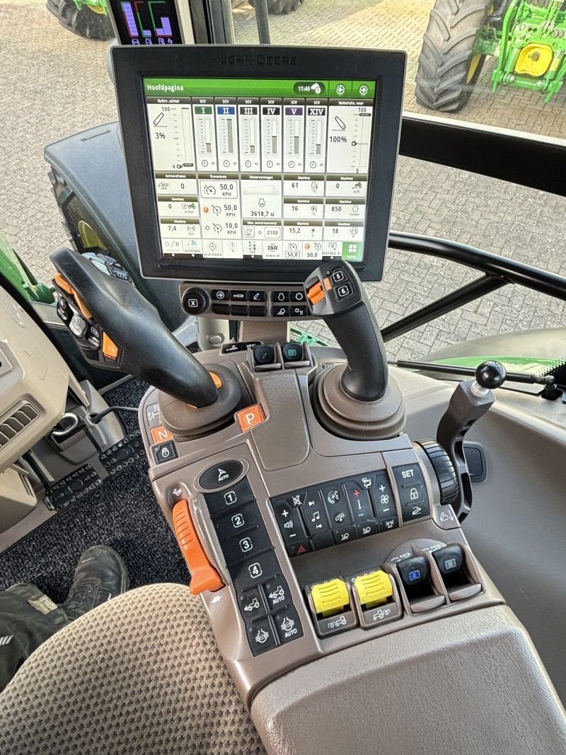 Traktor от тип John Deere 6R185, Gebrauchtmaschine в Staphorst (Снимка 8)