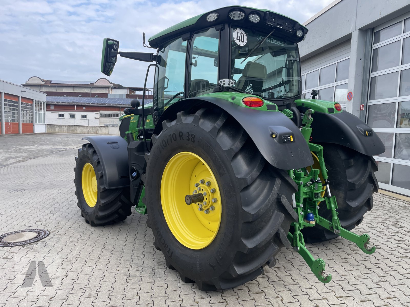Traktor типа John Deere 6R185, Gebrauchtmaschine в Eggenfelden (Фотография 8)