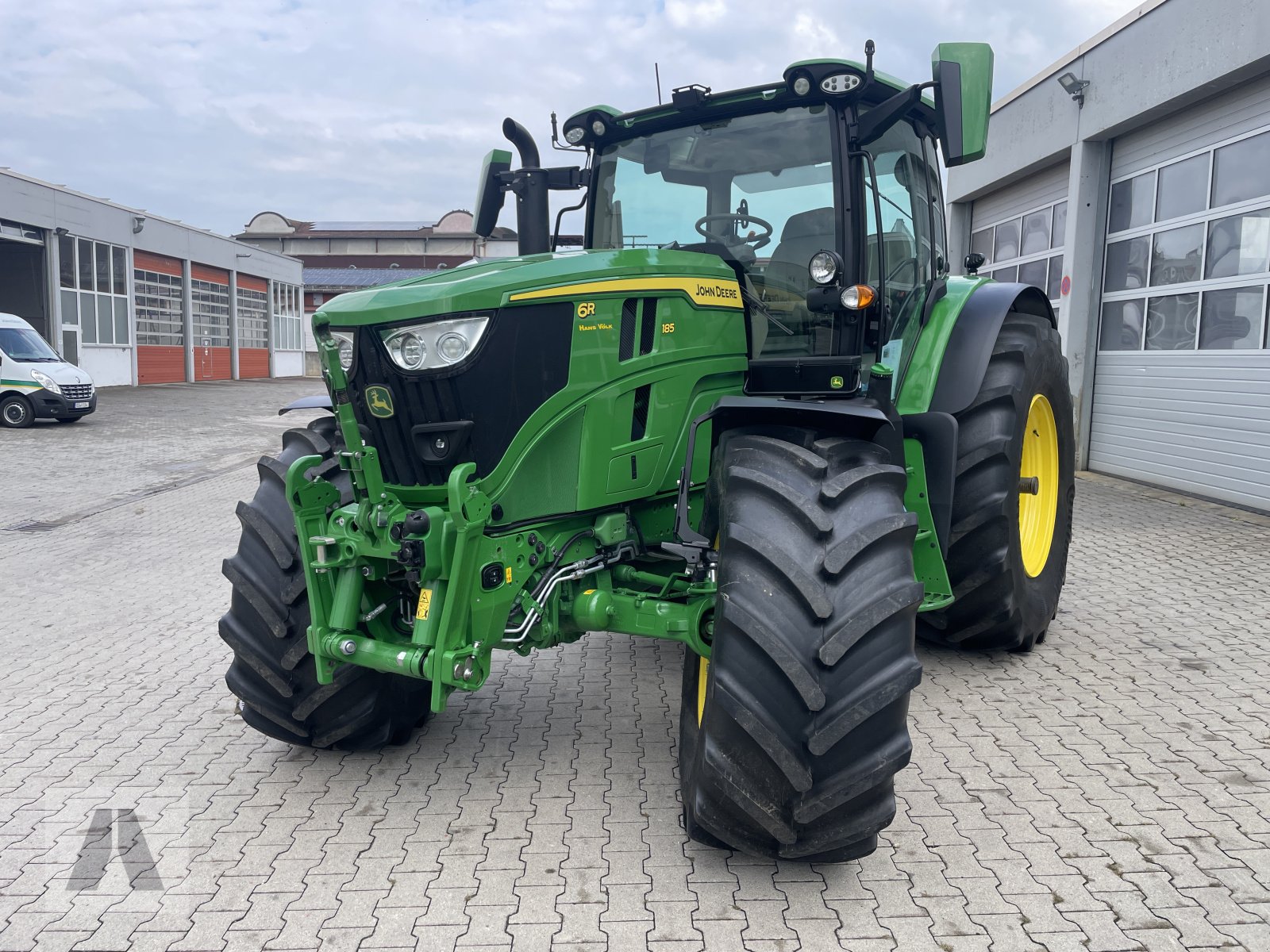 Traktor типа John Deere 6R185, Gebrauchtmaschine в Eggenfelden (Фотография 9)