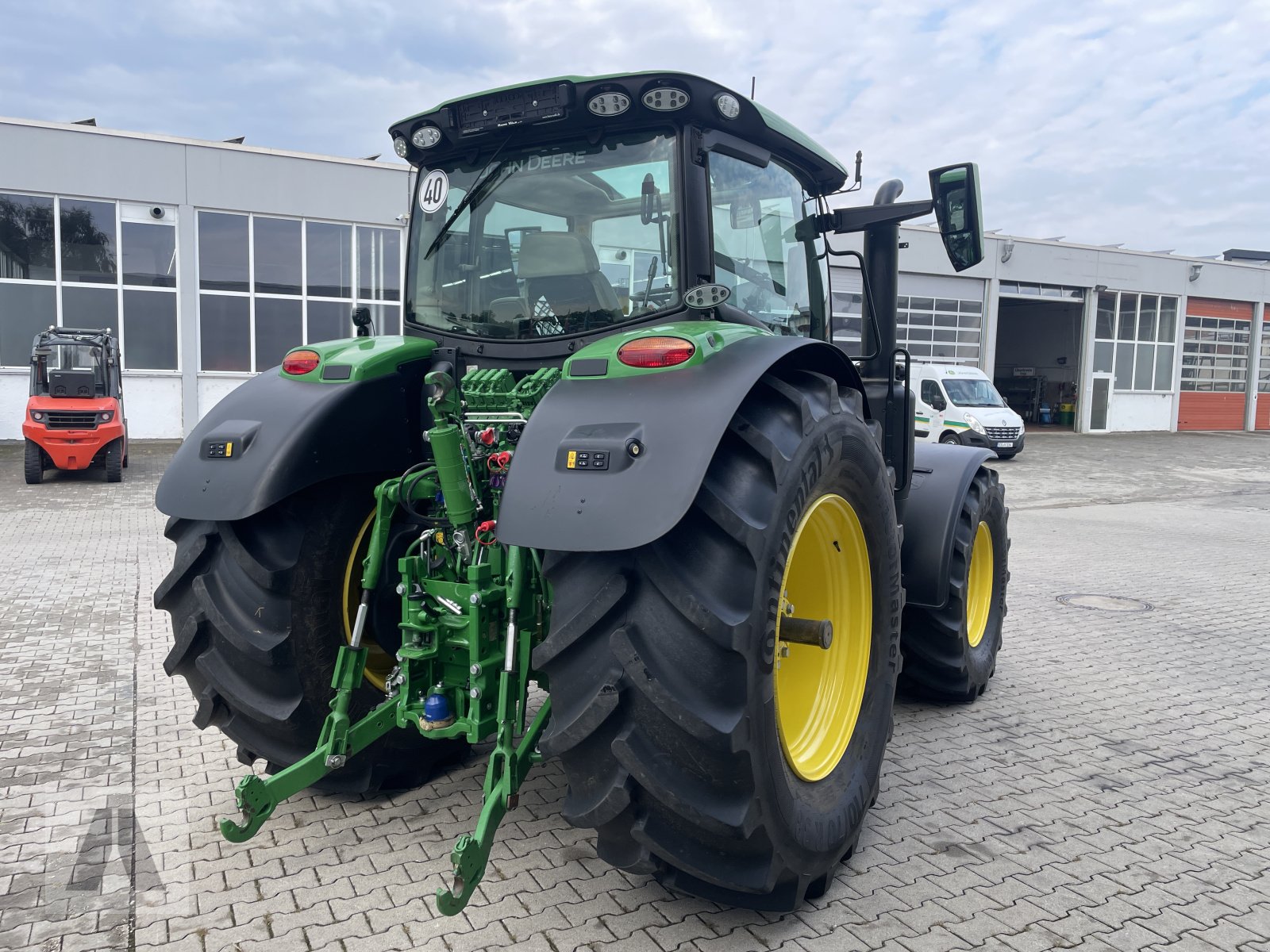 Traktor типа John Deere 6R185, Gebrauchtmaschine в Eggenfelden (Фотография 10)