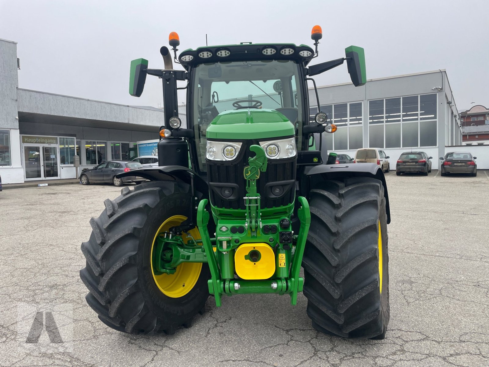 Traktor typu John Deere 6R185, Gebrauchtmaschine v Eggenfelden (Obrázek 4)