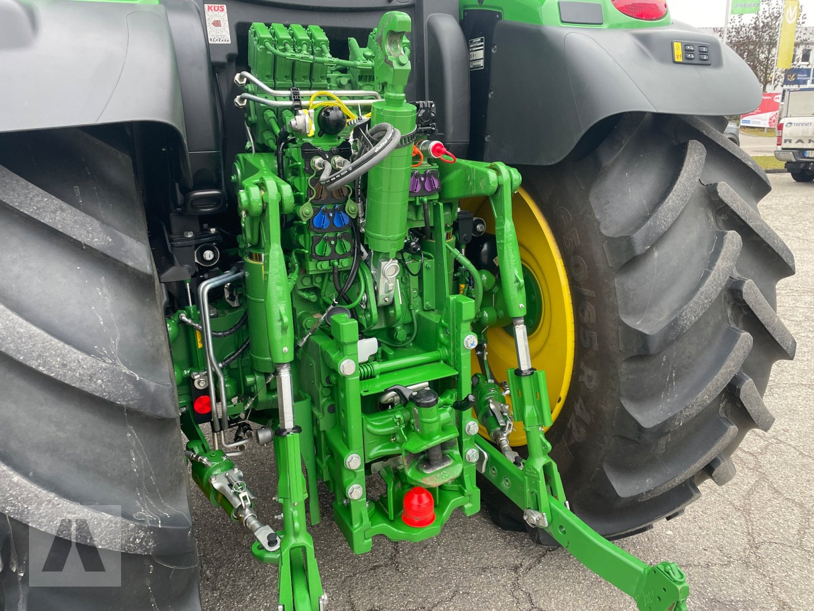 Traktor of the type John Deere 6R185, Gebrauchtmaschine in Eggenfelden (Picture 18)