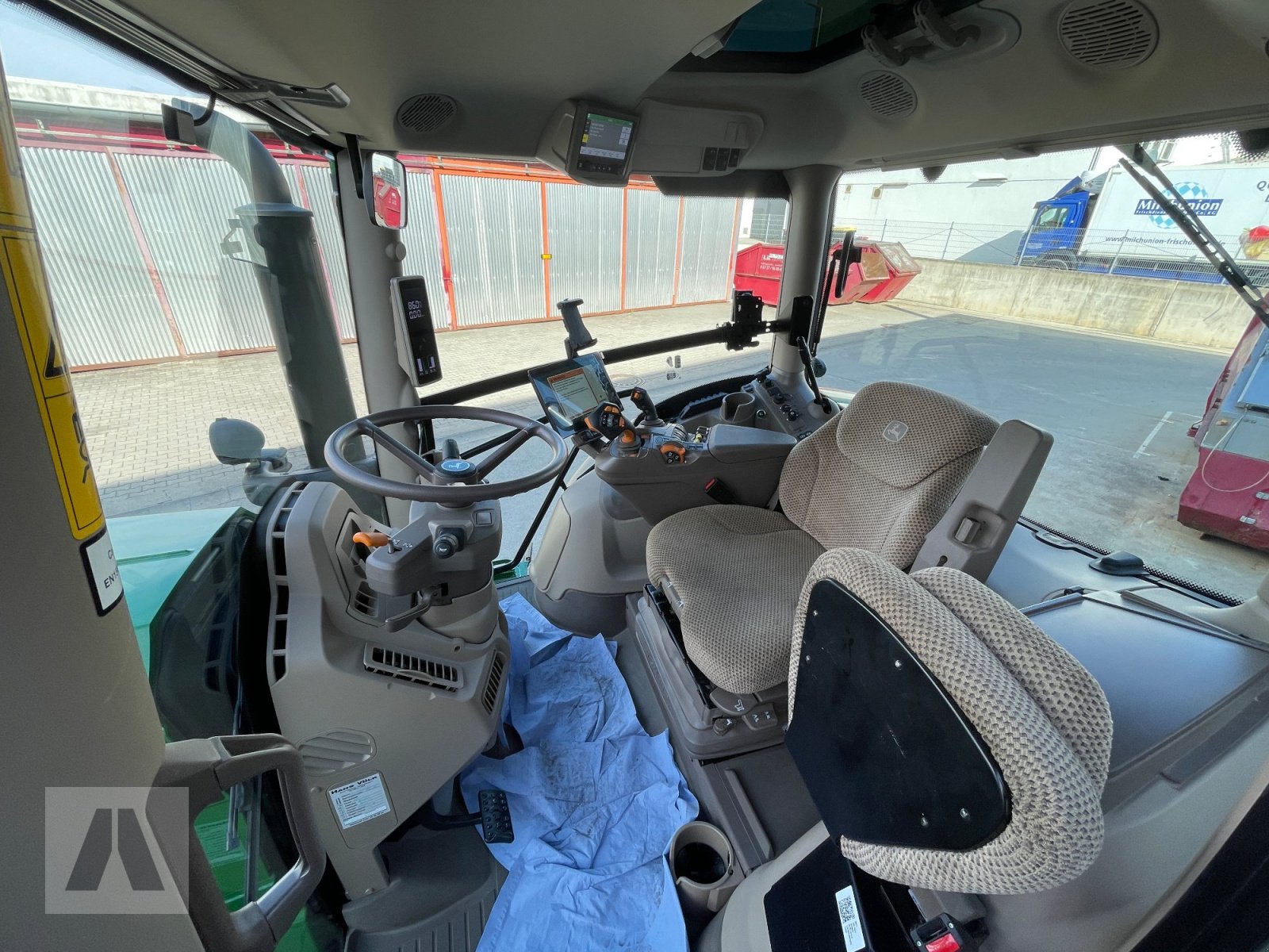 Traktor a típus John Deere 6R185, Gebrauchtmaschine ekkor: Eggenfelden (Kép 11)