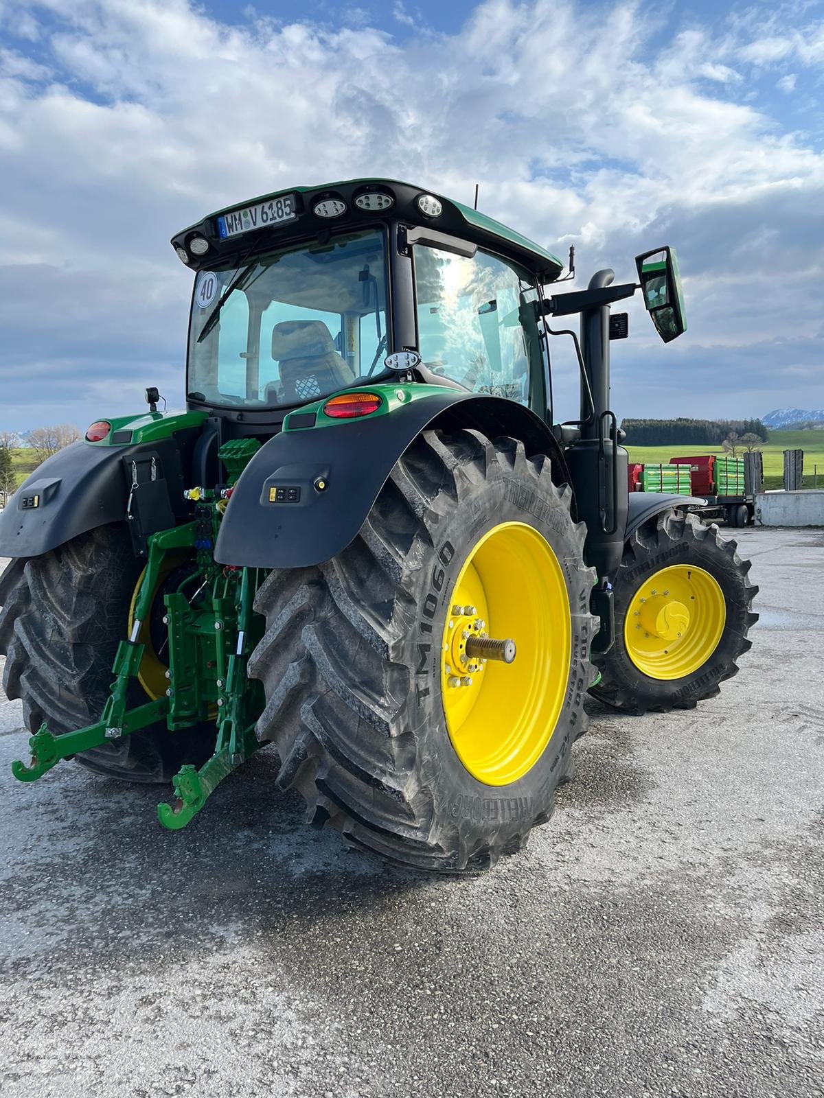 Traktor typu John Deere 6R185, Gebrauchtmaschine w Antdorf (Zdjęcie 9)