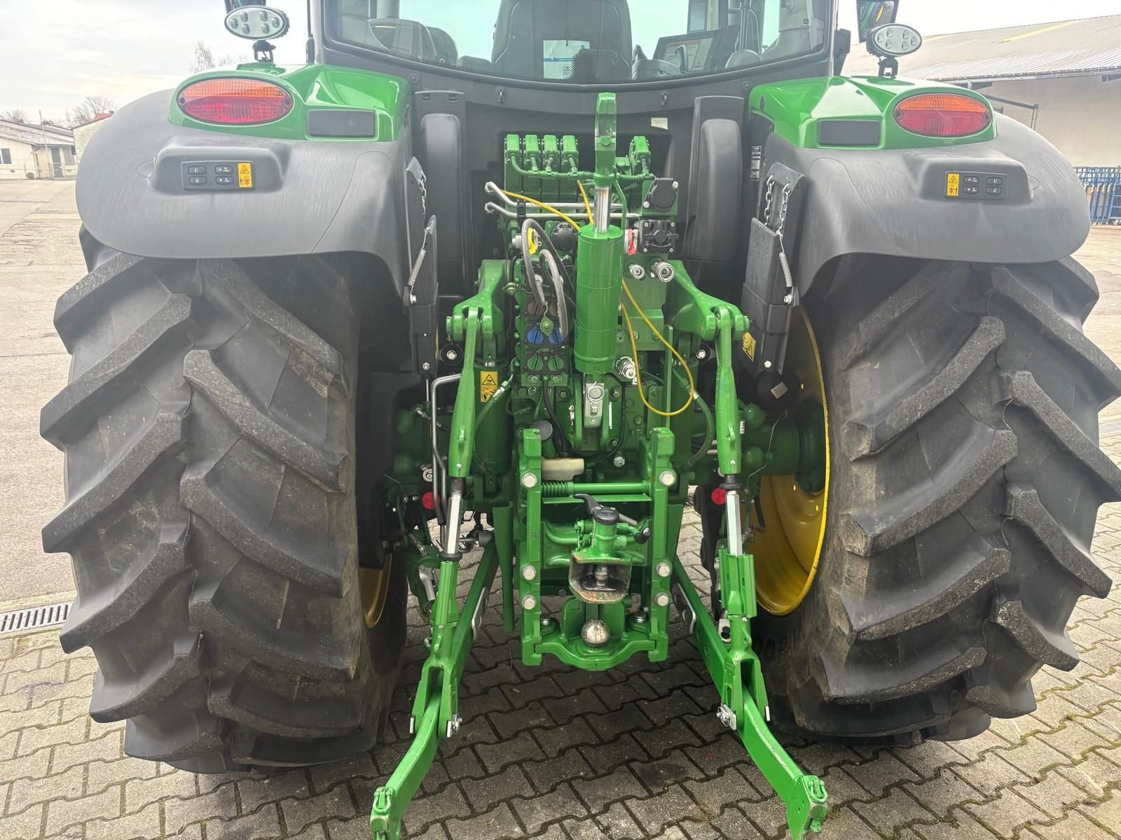 Traktor du type John Deere 6R185, Vorführmaschine en Kirchdorf (Photo 4)