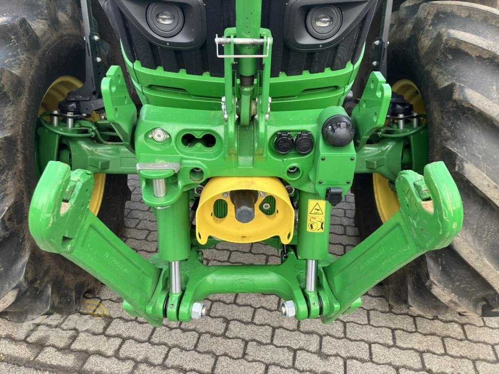 Traktor des Typs John Deere 6R185, Gebrauchtmaschine in Aurich (Bild 11)