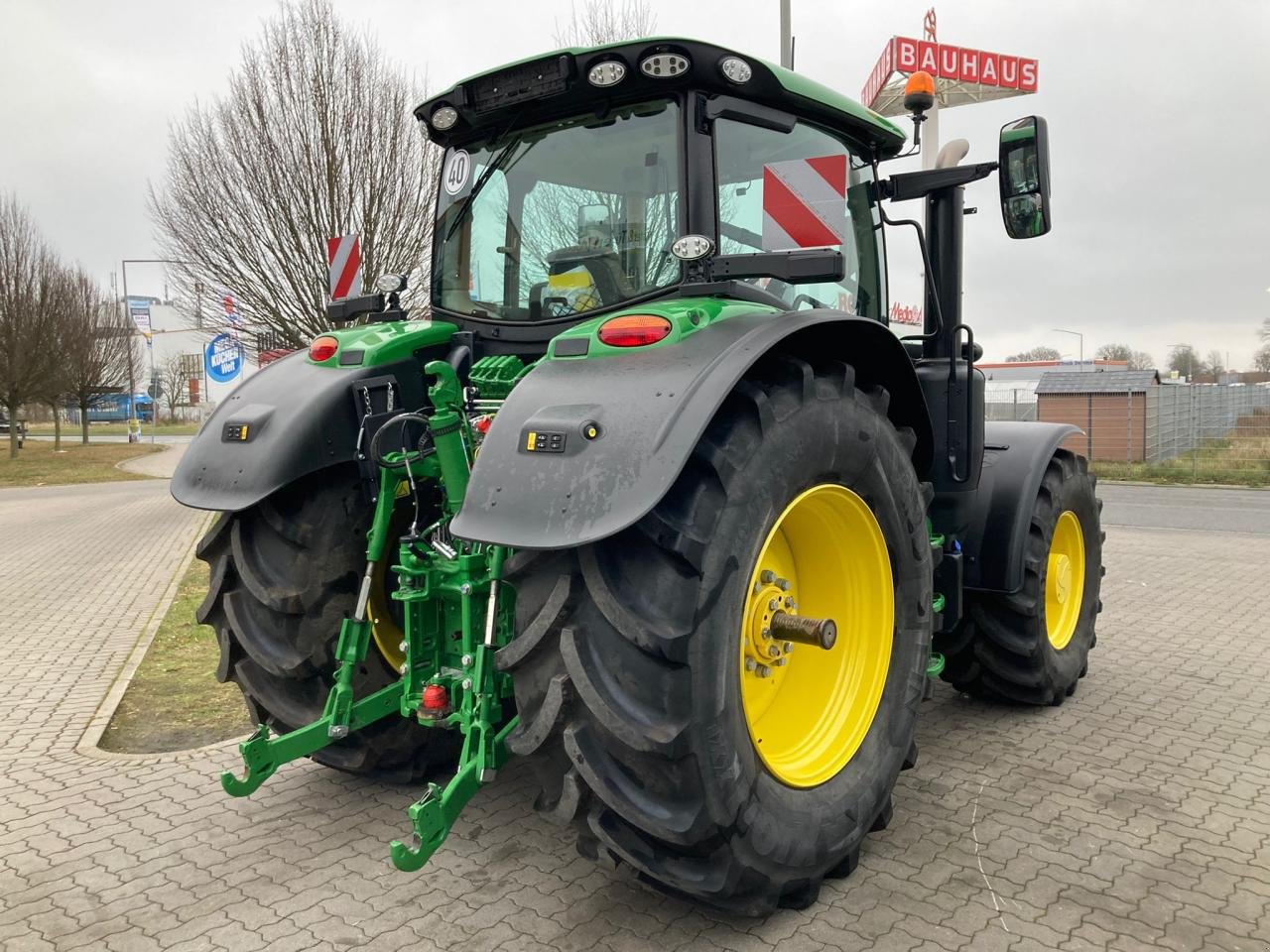 Traktor des Typs John Deere 6R185, Gebrauchtmaschine in Stuhr (Bild 5)