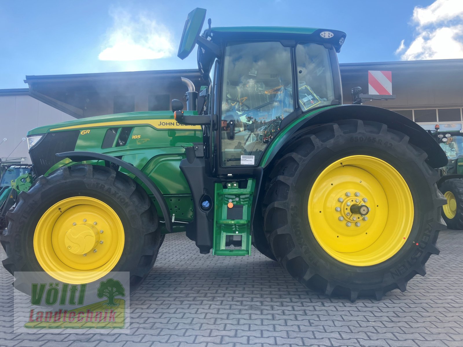 Traktor des Typs John Deere 6R185, Gebrauchtmaschine in Hutthurm bei Passau (Bild 3)