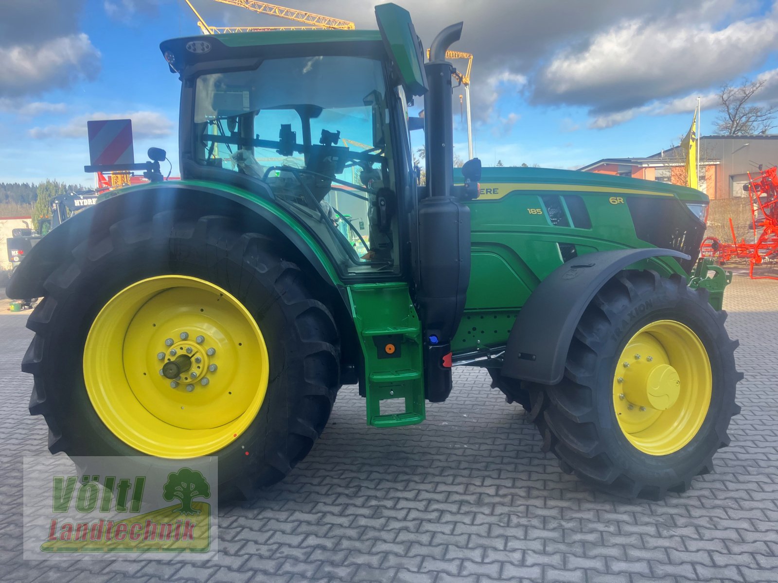 Traktor des Typs John Deere 6R185, Gebrauchtmaschine in Hutthurm bei Passau (Bild 4)