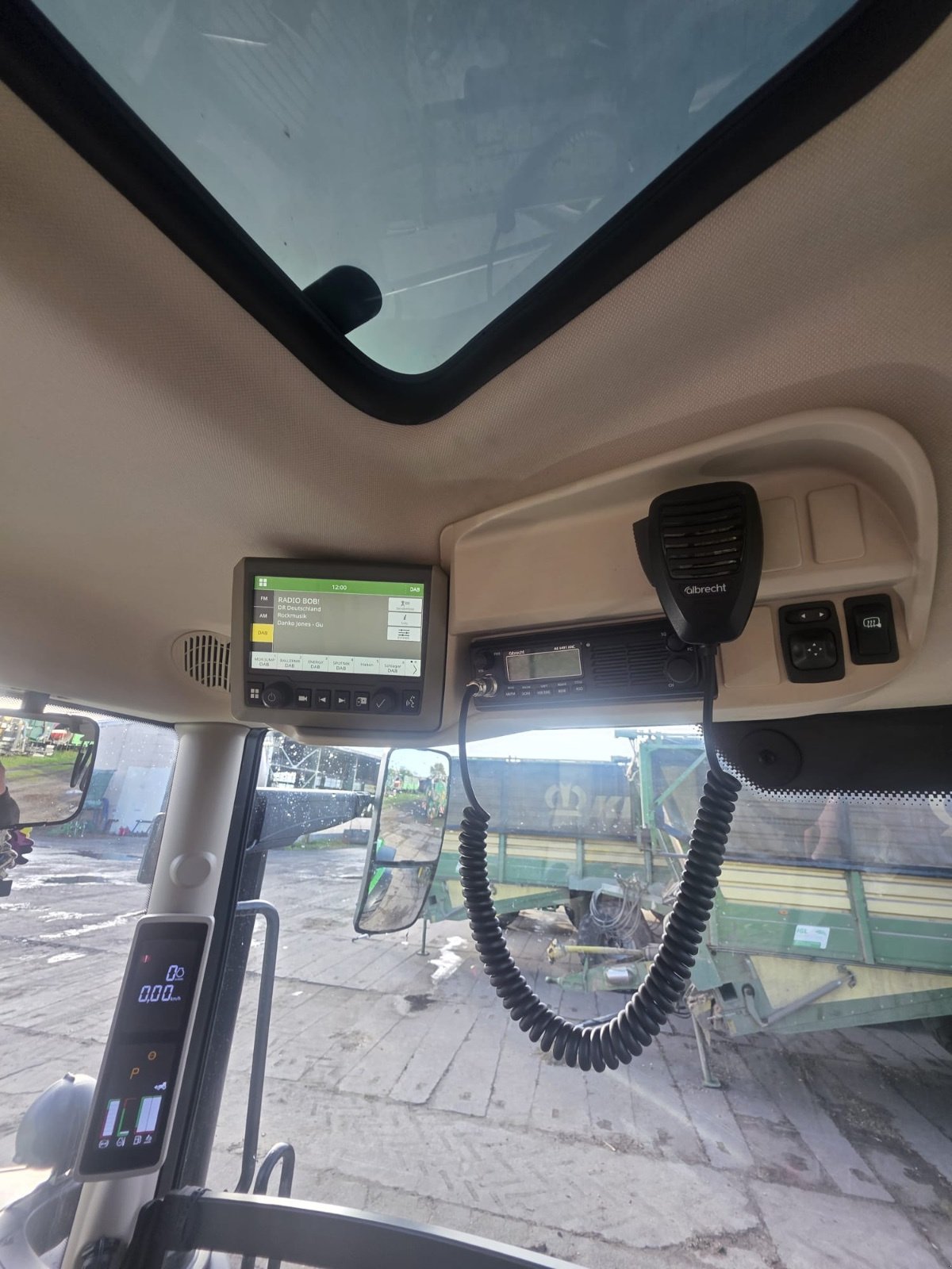 Traktor от тип John Deere 6R185, Gebrauchtmaschine в Deining (Снимка 2)